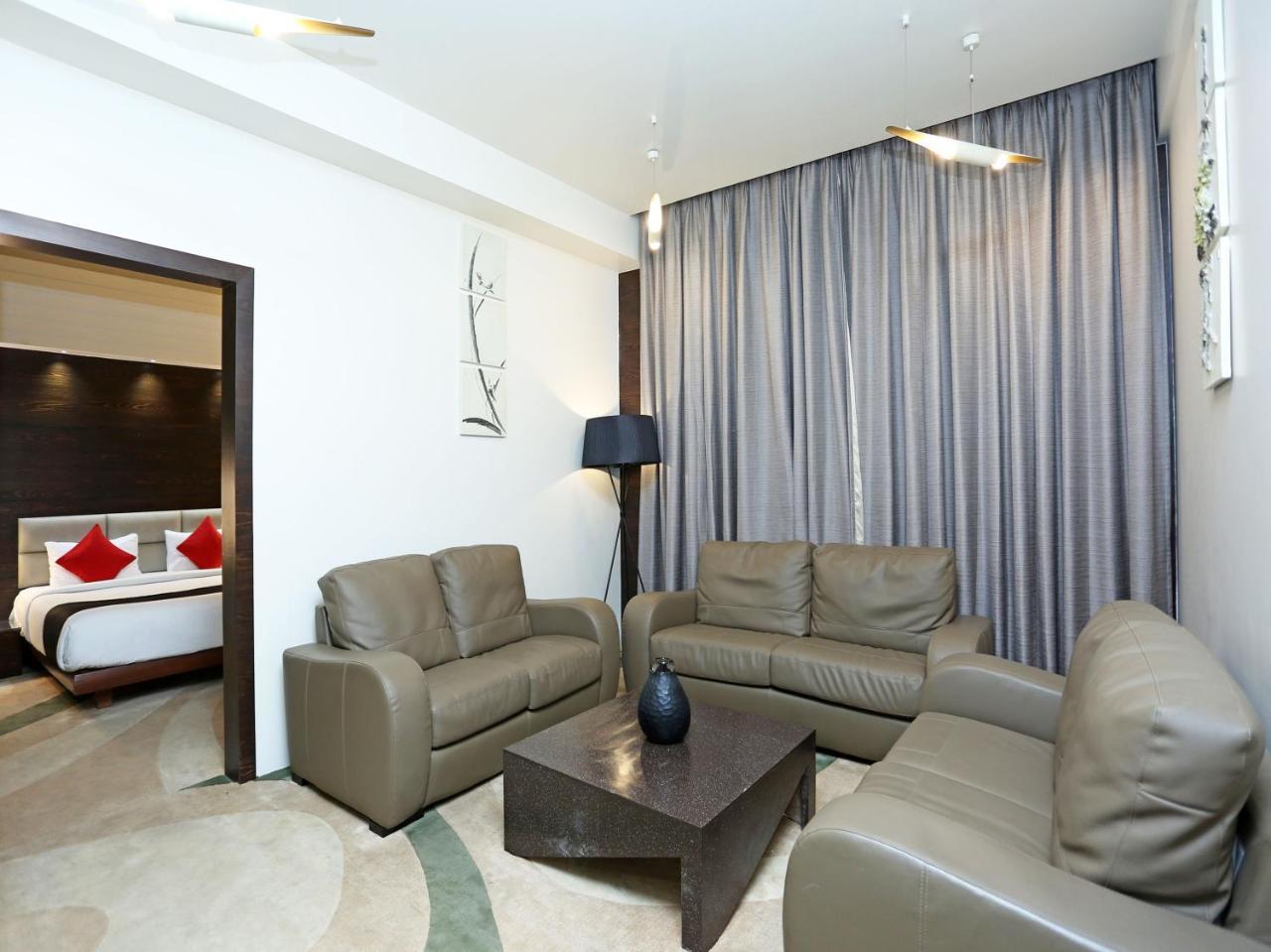 Golden Blossom Imperial Resorts Lucknow Zewnętrze zdjęcie