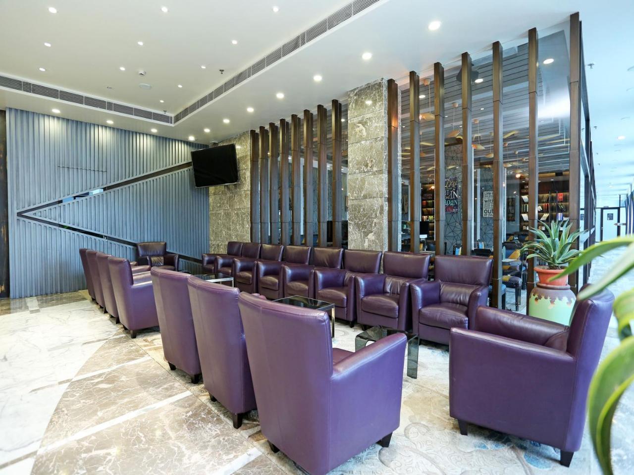 Golden Blossom Imperial Resorts Lucknow Zewnętrze zdjęcie