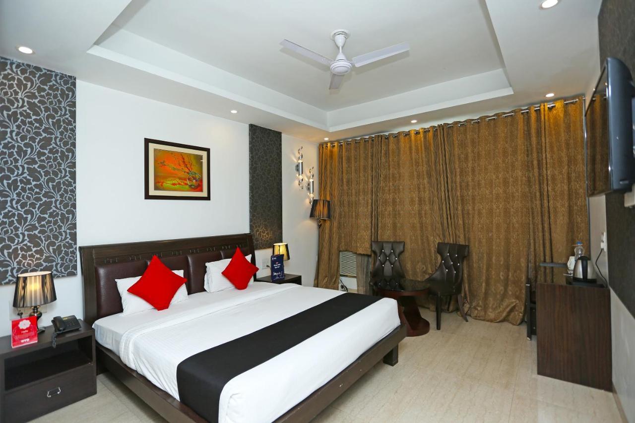 Golden Blossom Imperial Resorts Lucknow Zewnętrze zdjęcie