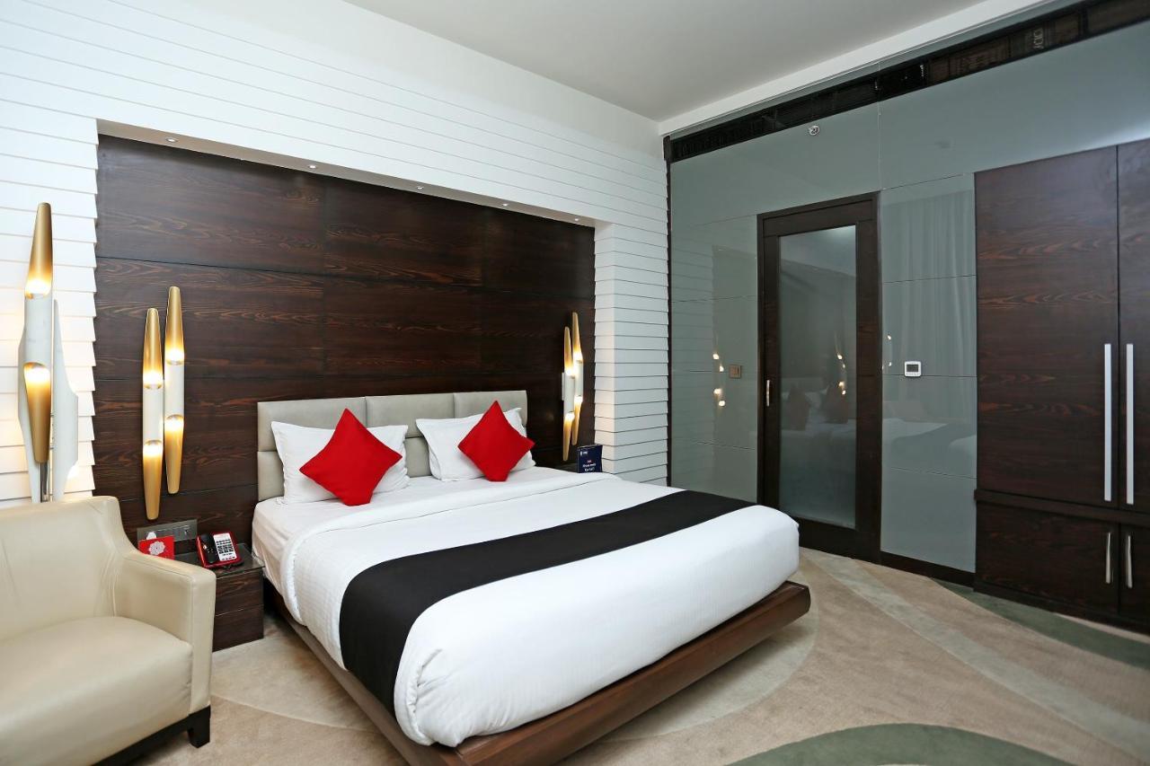 Golden Blossom Imperial Resorts Lucknow Zewnętrze zdjęcie