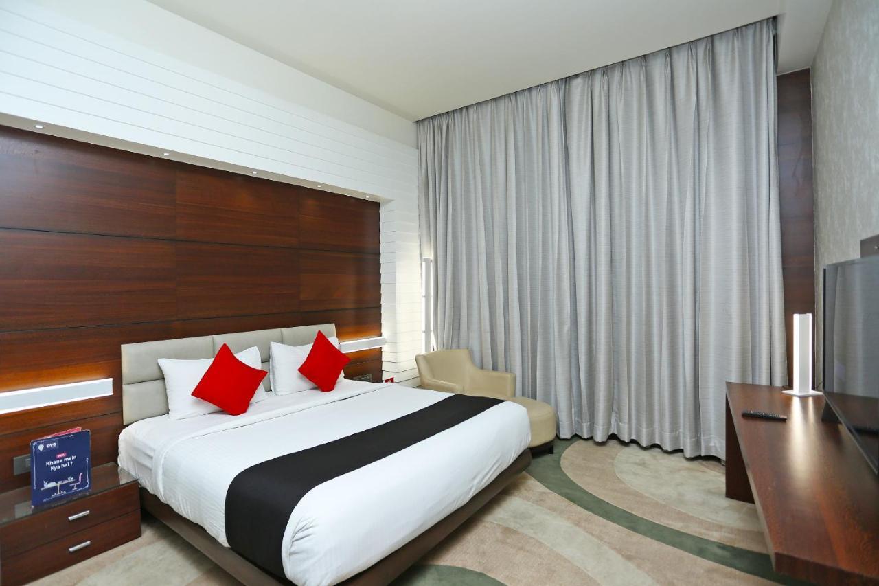 Golden Blossom Imperial Resorts Lucknow Zewnętrze zdjęcie
