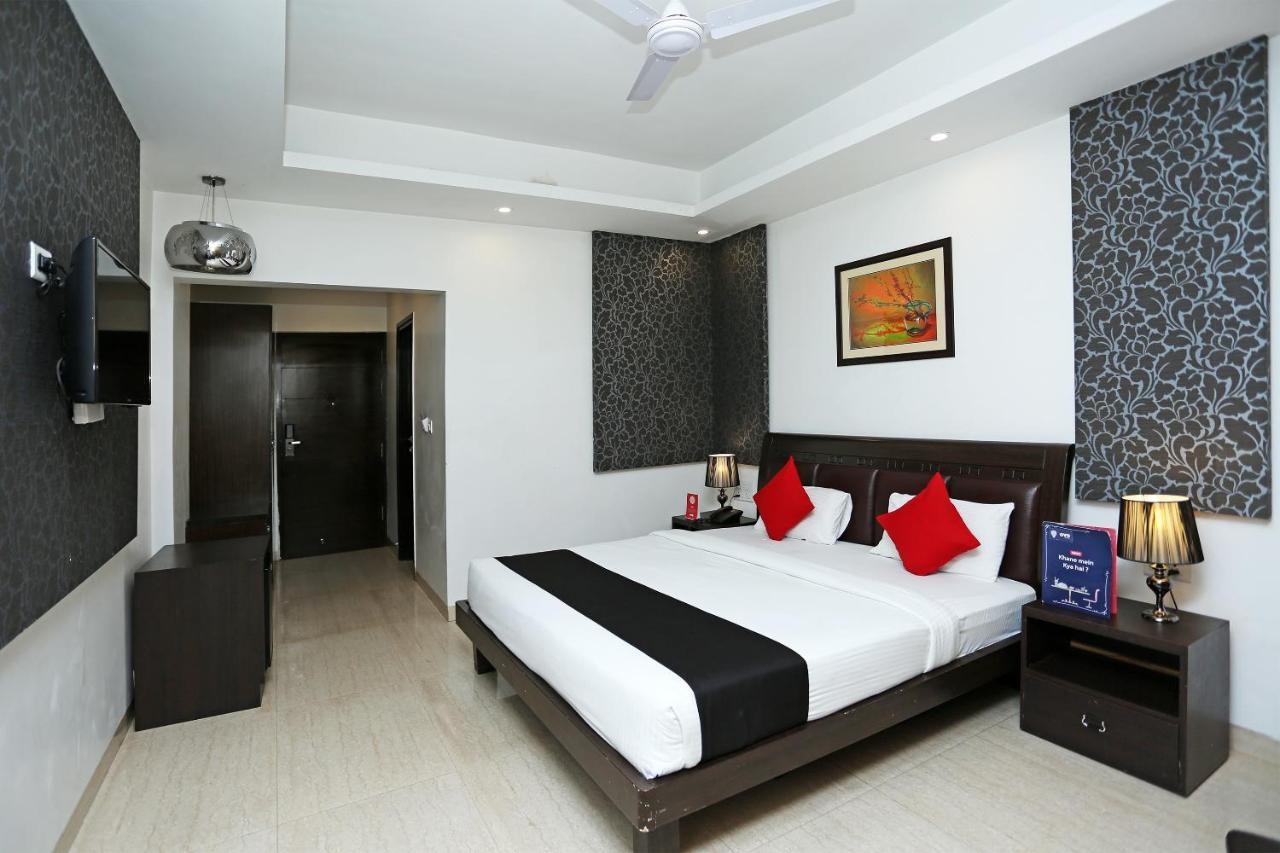 Golden Blossom Imperial Resorts Lucknow Zewnętrze zdjęcie