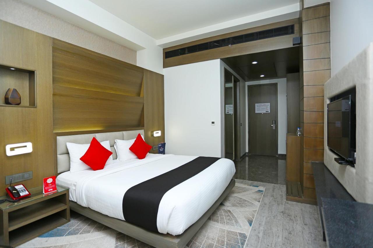 Golden Blossom Imperial Resorts Lucknow Zewnętrze zdjęcie